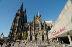 爱游戏官方入口-科隆主场遭遇挫折，战绩仍有待提升的简单介绍