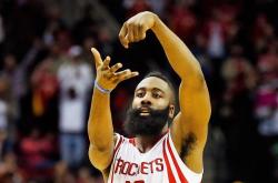 爱游戏视频-火箭主场惨败：哈登独得分未能帮助球队取胜