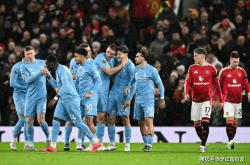 爱游戏投注-曼联主场大胜埃弗顿，继续保持英超主场不败的简单介绍