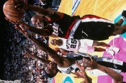 爱游戏在线-马刺主场胜掘金，取得两连胜