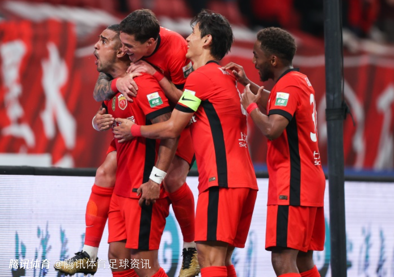 长春亚泰队以惊人速度逆袭，稳占榜首的简单介绍