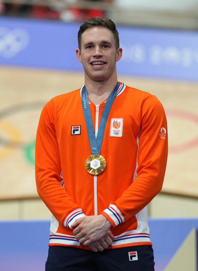 荷兰选手创造新纪录夺得奖牌