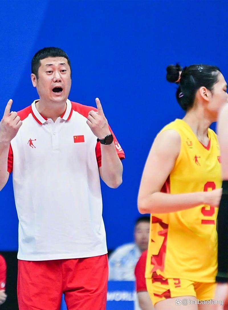 海南队险胜对手，实现逆袭